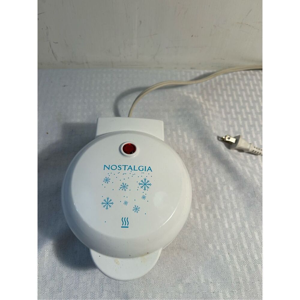 Nostalgia mini waffle‎ maker Snow flake white